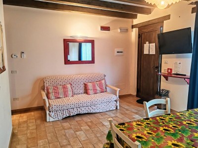 Holiday house Farmhouse in Marche with Pool & Wine Tours - Features photo 27
