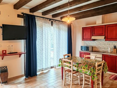 Holiday house Farmhouse in Marche with Pool & Wine Tours - Features photo 28