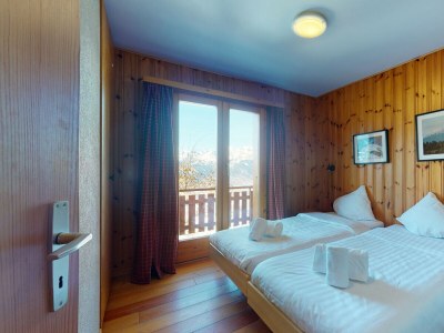 Chalet Tschoueilles 005 MOUNTAIN & QUIET chalet 10 pers - Features photo 10