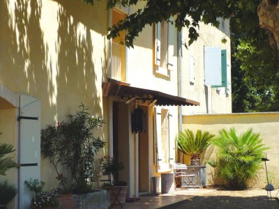 Holiday house Cozy Noves Home with Pool Access - Outdoor photo 5