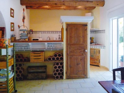 Holiday house Cozy Noves Home with Pool Access - Features photo 8