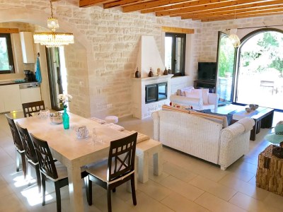 Villa LaMori - Features photo 22