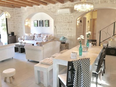 Villa LaMori - Features photo 24