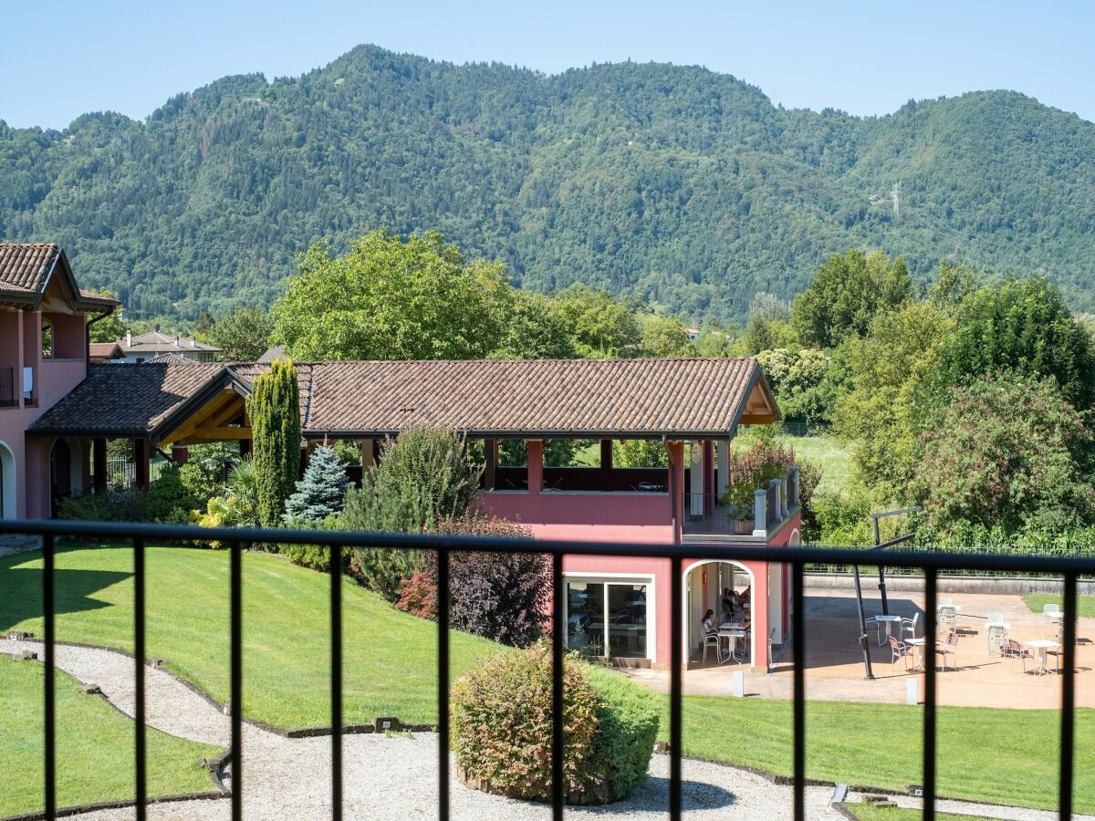 Holiday park Wohnung am Idrosee mit Bergblick - Outdoor photo 3