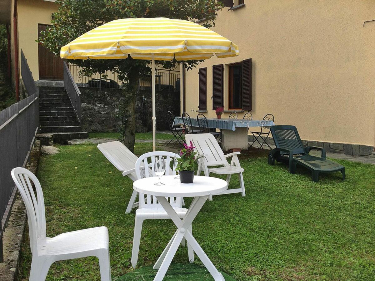 Holiday park Apartment by Lake Como with Stunning Views - Outdoor photo 3