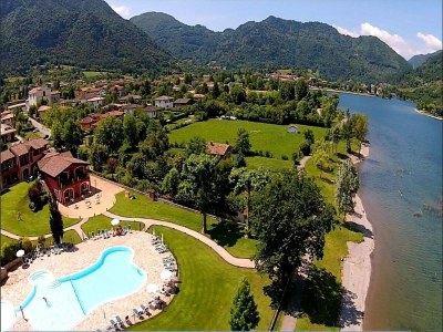 Holiday park Apartment on Lake Idro with Pool in Crone di Idro - Holiday park