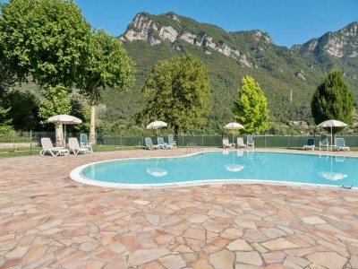 Holiday park Apartment on Lake Idro with Pool - Outdoor photo 3