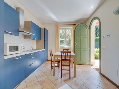 Holiday park Apartment on Lake Idro with Pool - Features photo 17