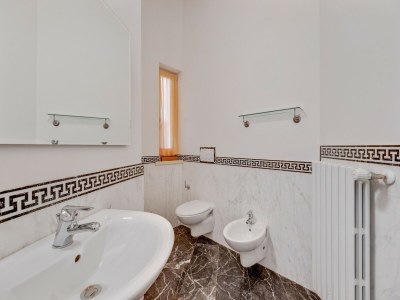 Holiday park Apartment on Lake Idro with Pool - Features photo 19