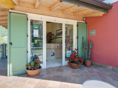 Holiday park Apartment on Lake Idro with Pool - Features photo 21