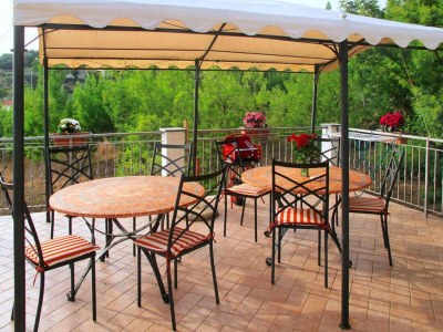 Holiday park Apartment in Imperia with communal pool - Outdoor photo 2