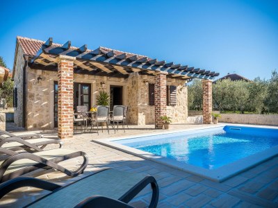 Holiday house Ferienhaus in Sukošan am Meer - Outdoor photo 4