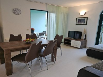 Apartment Apartments Mlikota - Two Bedroom Apartment with Terrace - A2 59671 - Features photo 11