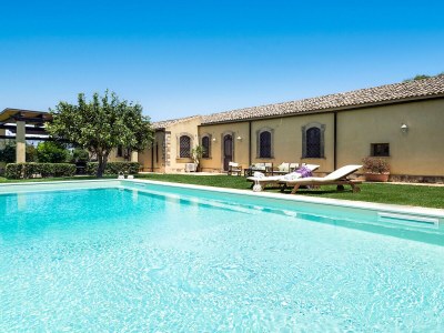 Villa Don Salvatore in Siracusa - Villa