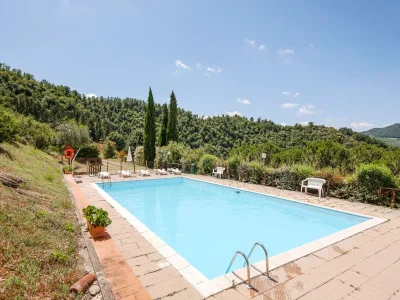 Holiday house Ansprechendes Haus mit Pool in Montagna Fiorentina - Holiday house