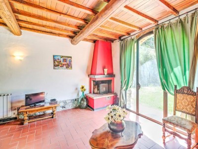 Holiday house Ansprechendes Haus mit Pool - Features photo 28