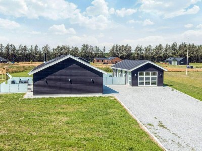 Holiday house 5 star holiday home in Løkken - Outdoor photo 7