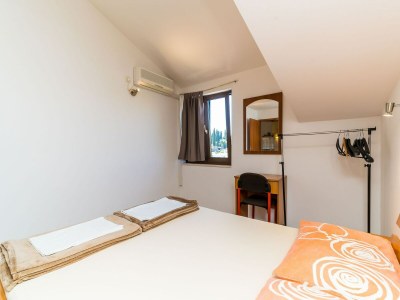 Apartment Apartments Princ Hrvoje- One-Bedroom Apartment with Balcony- 1 - Features photo 7