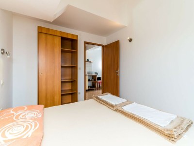 Apartment Apartments Princ Hrvoje- One-Bedroom Apartment with Balcony- 1 - Features photo 10