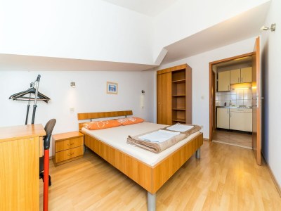 Apartment Apartments Princ Hrvoje- One-Bedroom Apartment with Balcony- 1 - Features photo 16