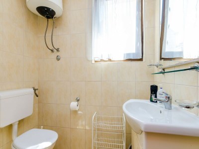 Apartment Apartments Princ Hrvoje- Studio With Balcony - Features photo 13