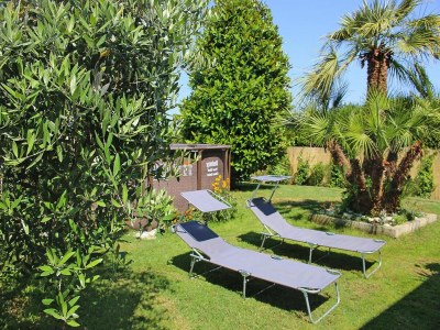 Holiday park Holiday Home in Versilia near Sandy Beaches - Outdoor photo 2