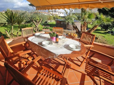 Holiday park Holiday Home in Versilia near Sandy Beaches - Outdoor photo 6