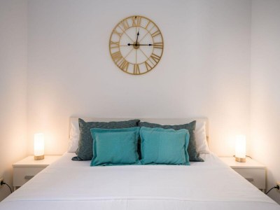 Apartment Beautiful apartment with parking space - Features photo 7