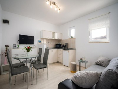 Apartment Beautiful apartment with parking space - Features photo 11