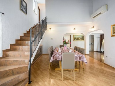 Villa Malerische Villa mit privatem Garten - Features photo 25