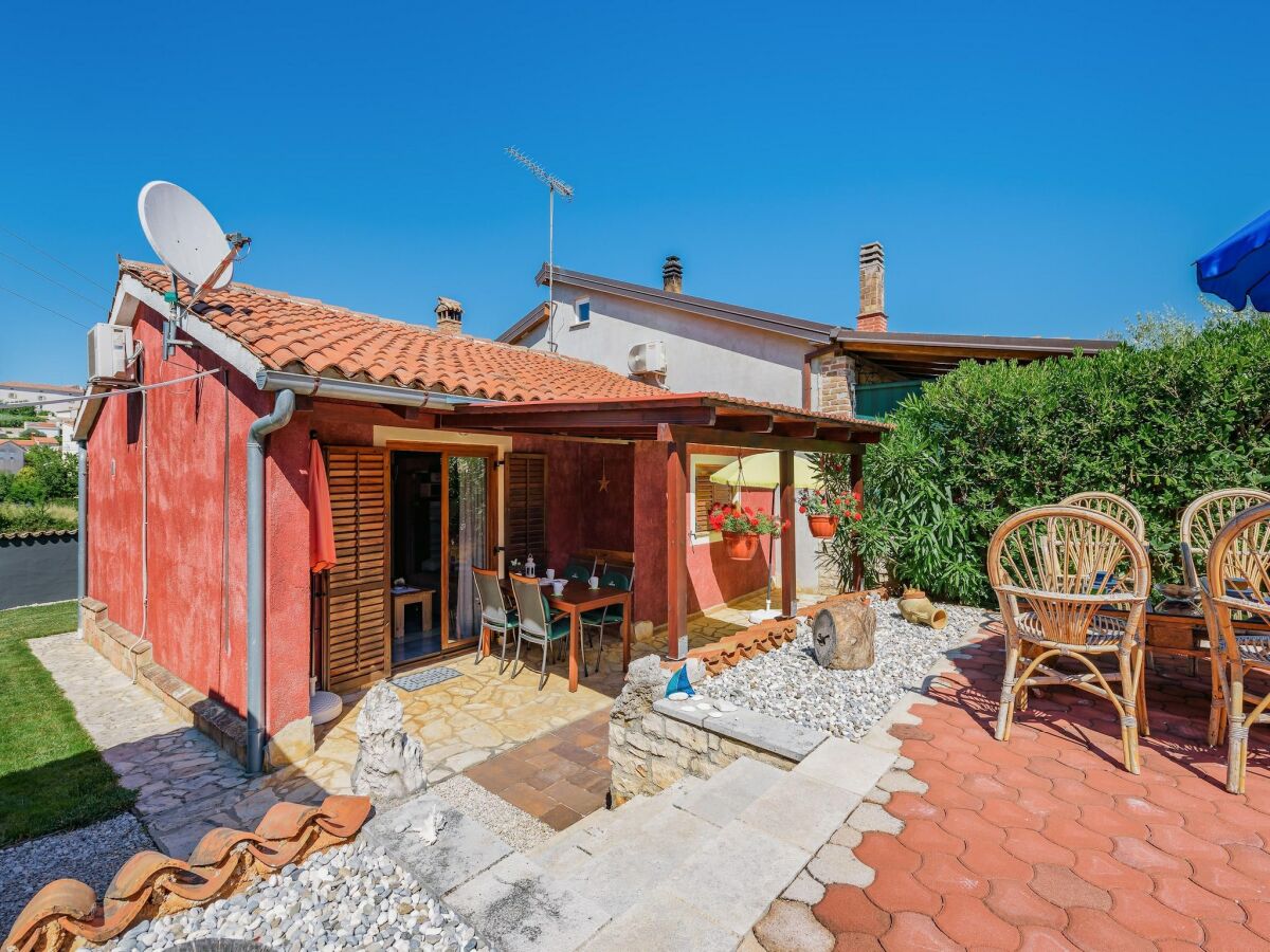 Apartment Nice apartment with pool