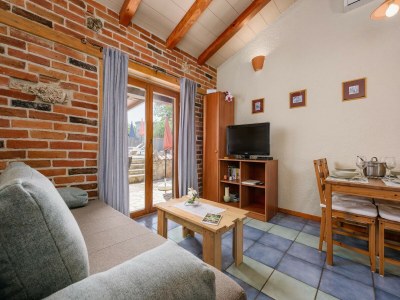 Apartment Nice apartment with pool - Features photo 24