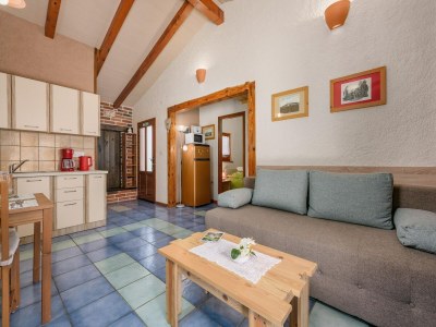 Apartment Nice apartment with pool - Features photo 25