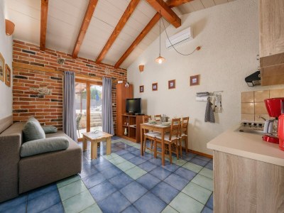 Apartment Nice apartment with pool - Features photo 29