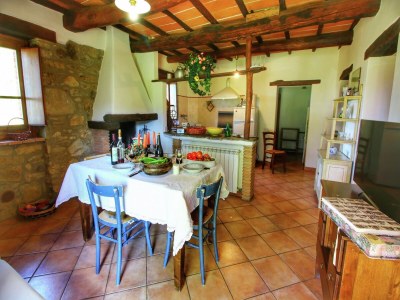 Holiday house Rustic Holiday Home, Ortignano - Features photo 9