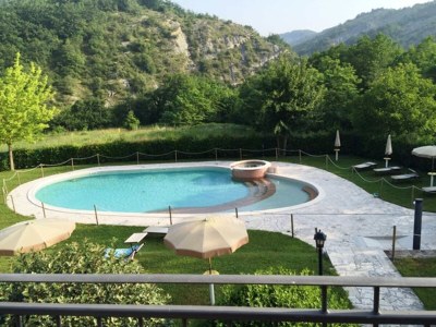 Holiday house Wohnung in Marche mit Pool und Urbino Nähe - Outdoor photo 3