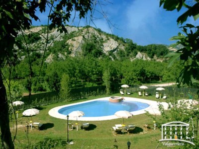 Holiday house Wohnung in Marche mit Pool und Urbino Nähe - Outdoor photo 8