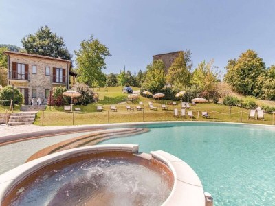 Holiday house Wohnung in Marche mit Pool und Urbino Nähe - Outdoor photo 14