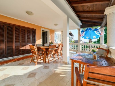 Holiday house Beautiful cottage in nature in Spadici - Holiday house