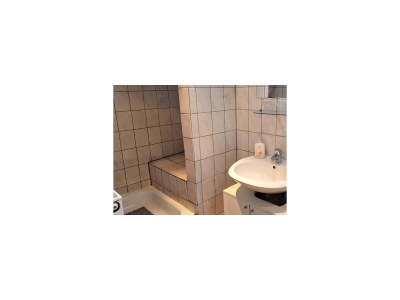 Apartment Gemütliche Ferienwohnung in guter Verkehrslage - Outdoor photo 6