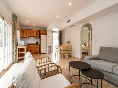 Holiday house Charming Coastal Home - Features photo 12