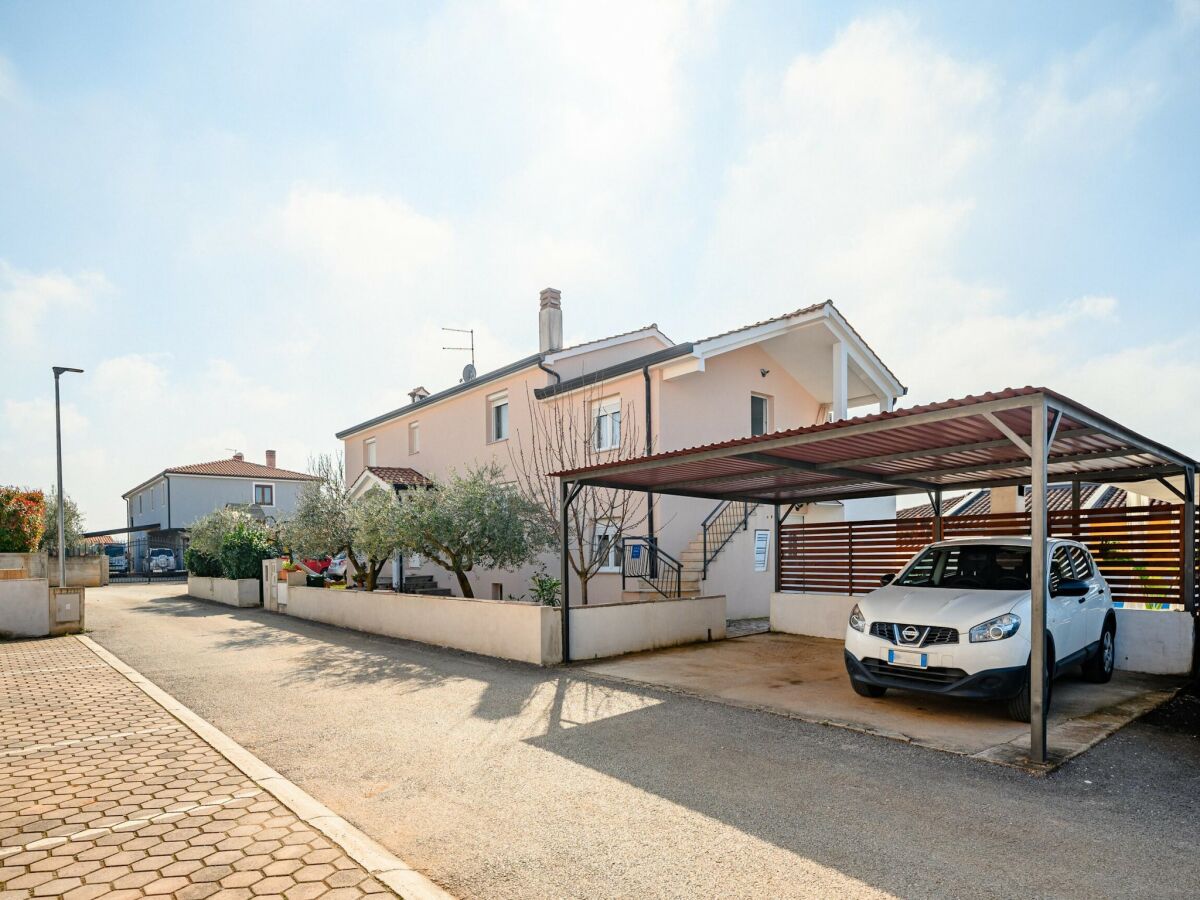 Apartment Villa with private swimming pool - Outdoor photo 3