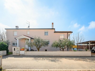 Apartment Villa with private swimming pool in Poreč - Apartment