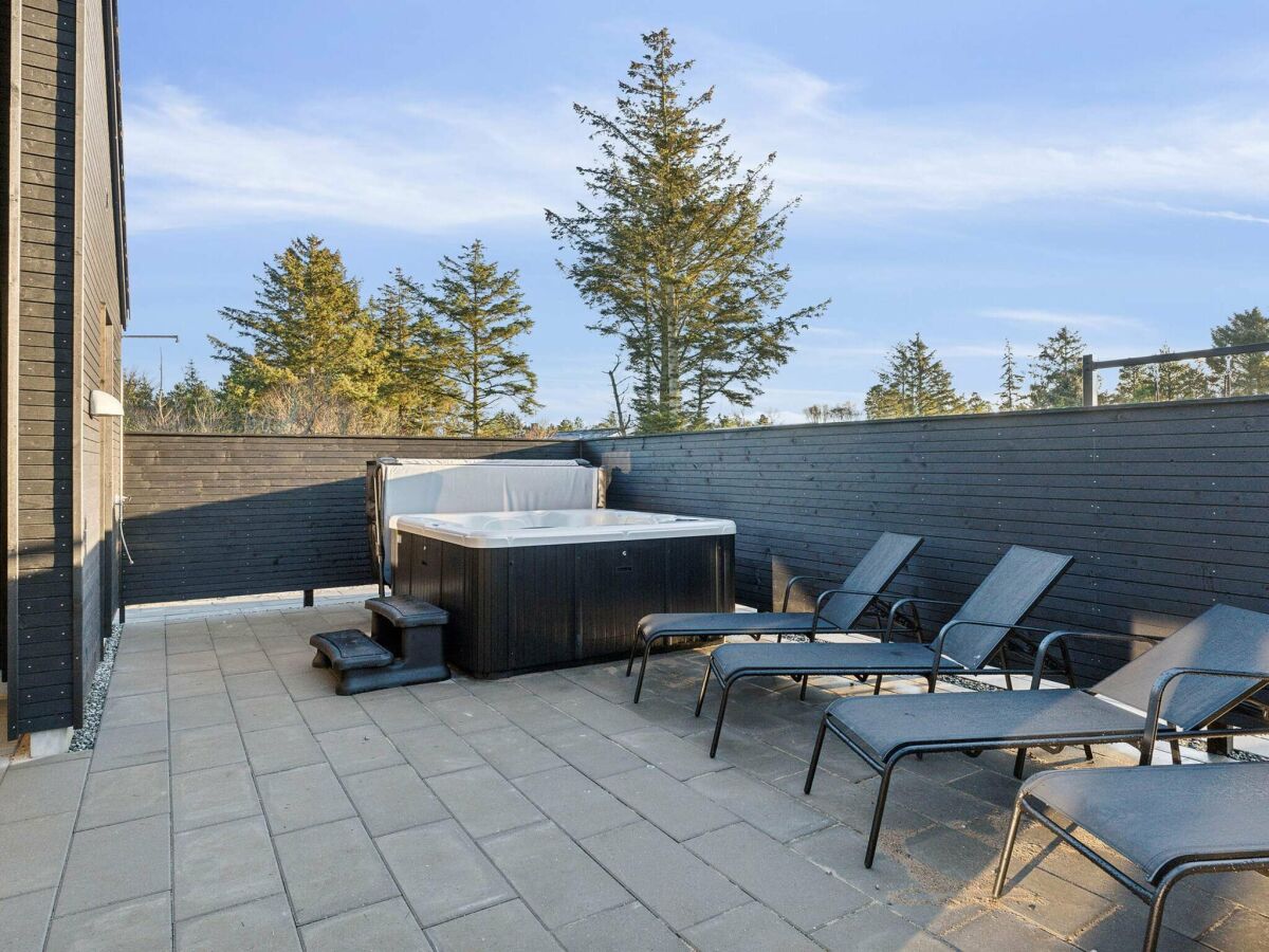 Holiday house 5 star holiday home in Vejers Strand - Outdoor photo 4