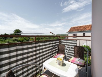 Apartment Holiday Home in Rogoznica near Beach - Outdoor photo 3