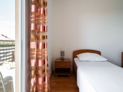 Apartment Holiday Home in Rogoznica near Beach - Features photo 18