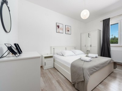 Villa Casa Kamber with pool - Features photo 60