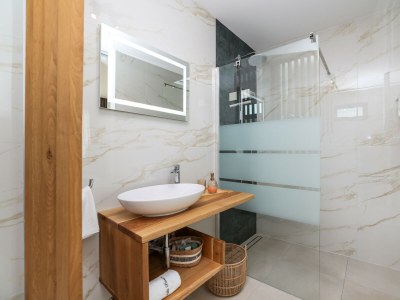 Villa Villa Barbara with heated pool - Features photo 41