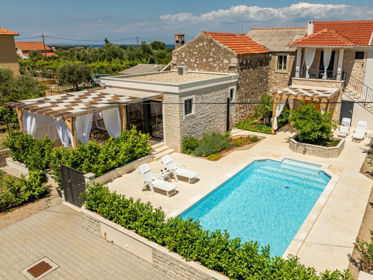 Apartment Studio Apartment Varos with shared pool - Outdoor photo 3