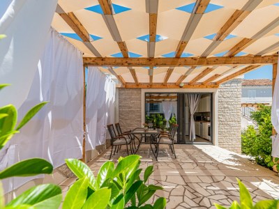 Apartment Studio Apartment Varos with shared pool - Outdoor photo 11